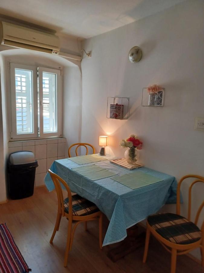 Apartment Fish Market Split Bagian luar foto